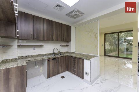 4 غرف نوم تاون هاوس رقم 126726 9