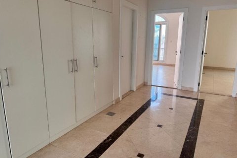 5 bedrooms Villa in Umm Suqeim, UAE No. 144972 12