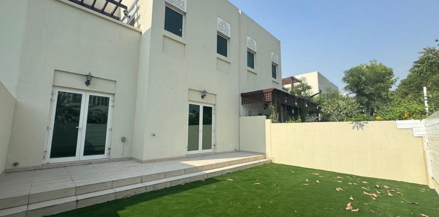 3 bedrooms Townhouse  No. 117709