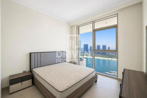 Appartement de 3 chambres à EMAAR Beachfront, UAE No. 201477 12