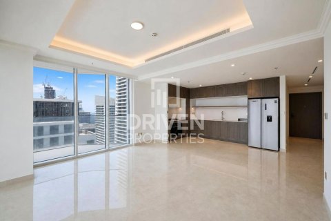 Appartement de 3 chambres à EMAAR Beachfront, UAE No. 201477 3