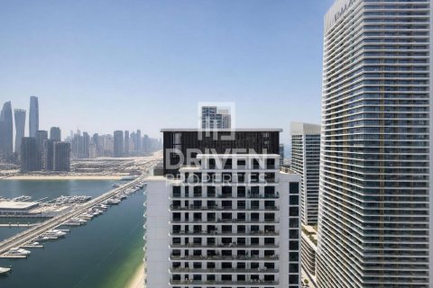 Appartement de 3 chambres à EMAAR Beachfront, UAE No. 201477 27