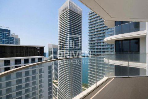 Appartement de 3 chambres à EMAAR Beachfront, UAE No. 201477 24