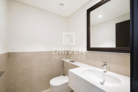 Appartement de 3 chambres à EMAAR Beachfront, UAE No. 201477 16