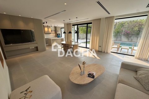 5 bedrooms Villa in Jumeirah Village Triangle, UAE No. 207803 5