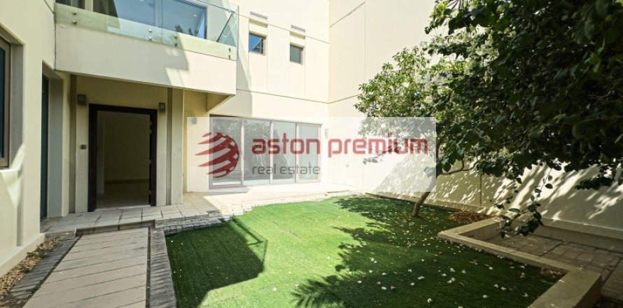 Вилла с 3 спальнями  №111829