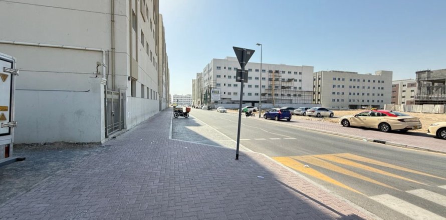 Land de 1858m² à Dubai, UAE No. 144376