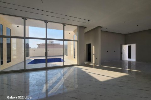 Villa de 4 dormitorios  No. 123846 8