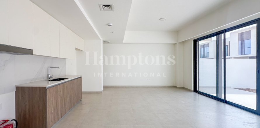 Таунхаус с 3 спальнями в Al Manara, ОАЭ №126502