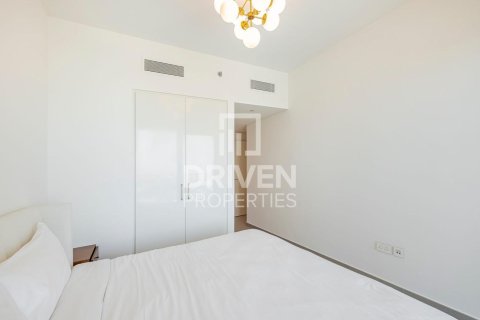 Apartment de 2 dormitorios en Downtown Views II, UAE No. 85428 3