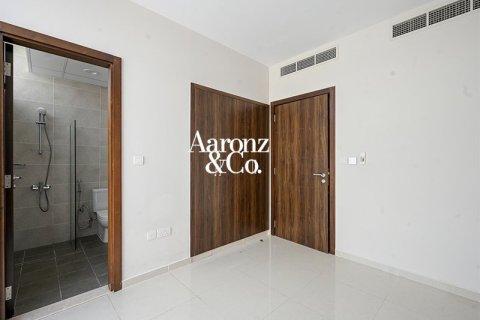 Вилла с 4 спальнями в DAMAC Hills (Akoya by DAMAC), ОАЭ №164544 7