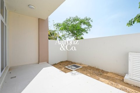 Вилла с 4 спальнями в DAMAC Hills (Akoya by DAMAC), ОАЭ №164544 12
