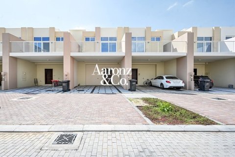 Вилла с 4 спальнями в DAMAC Hills (Akoya by DAMAC), ОАЭ №164544 8