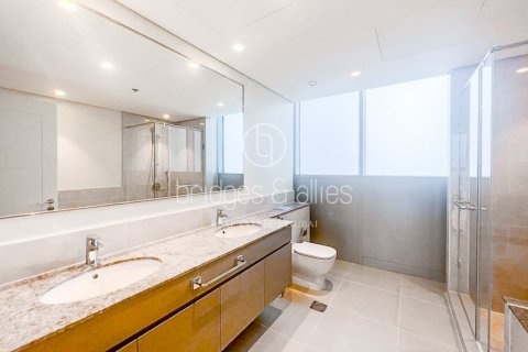 Квартира с 3 спальнями  №131742 18