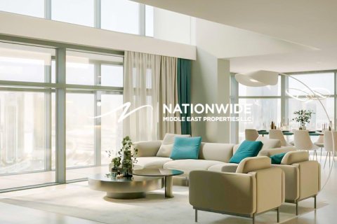 3 bedrooms Apartment in Abu Dhabi, UAE No. 105879 7