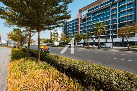 49m² Commercial property in Meydan, UAE No. 144879 3