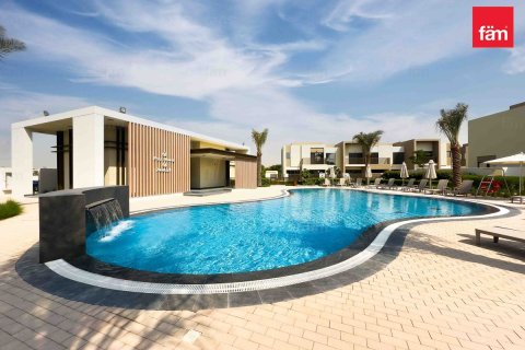 Townhouse de 3 dormitorios  No. 125149 2