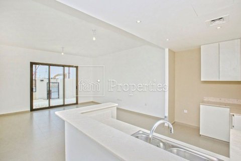 Townhouse de 3 dormitorios en Town Square, UAE No. 147542 12