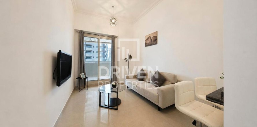 Квартира с 1 спальней в Dream Towers, ОАЭ №209387