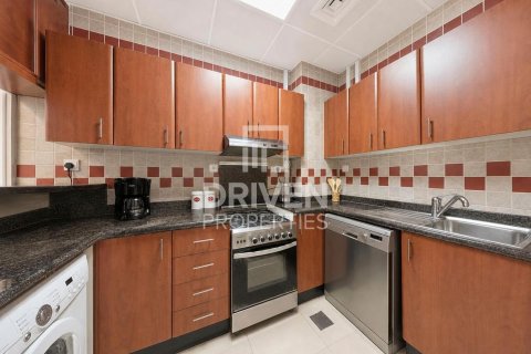 Квартира с 1 спальней в Dream Towers, ОАЭ №209387 8