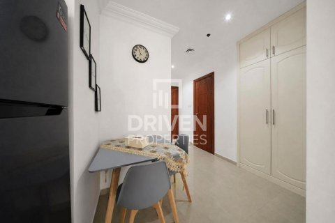 Квартира с 1 спальней в Dream Towers, ОАЭ №209387 5