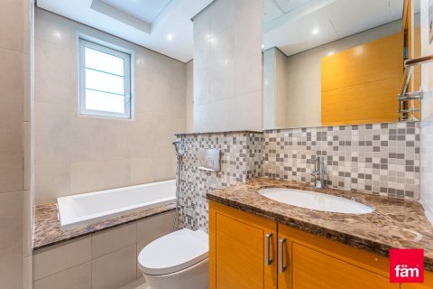 Вилла с 4 спальнями в Дубай, ОАЭ №147638 15