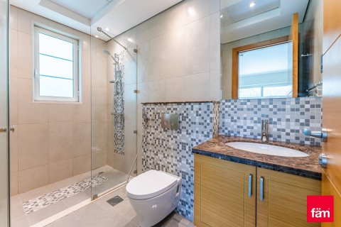 Вилла с 4 спальнями в Дубай, ОАЭ №147638 16