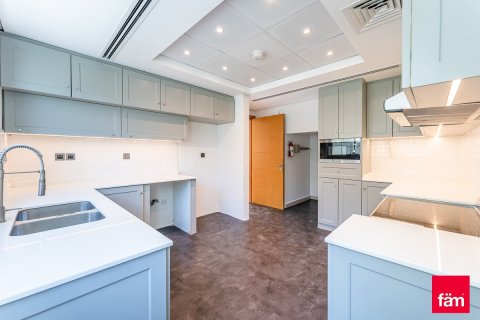 Вилла с 4 спальнями в Дубай, ОАЭ №147638 11