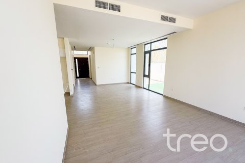 Villa de 4 dormitorios en Dubai South (Dubai World Central), UAE No. 174113 7