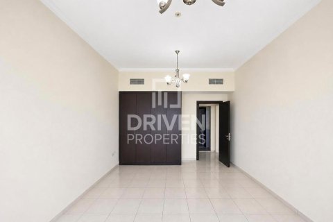 Apartment de 2 dormitorios en Majan, UAE No. 209816 11