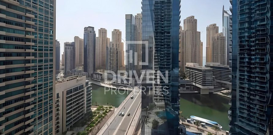 Appartement de 2 chambres à West Avenue Tower, UAE No. 201630