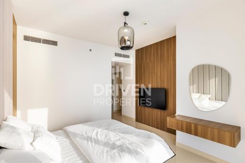 Квартира с 2 спальнями в EMAAR Beachfront, ОАЭ №192349 6