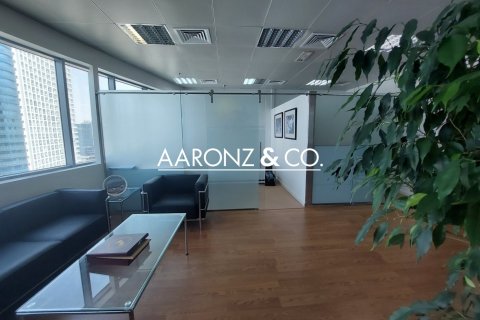 89مربع، مكتب في الخليج التجاري, الإمارات العربية المتحدة رقم 135969 12