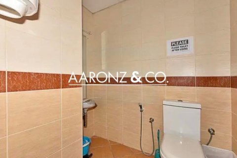 179مربع، مكتب في أبراج بحيرة جميرا, الإمارات العربية المتحدة رقم 135970 11