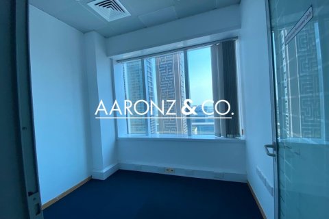 186مربع، مكتب في Sheikh Zayed Road, الإمارات العربية المتحدة رقم 135971 8