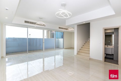 Townhouse de 4 chambres à Dubai Sports City, UAE No. 208498