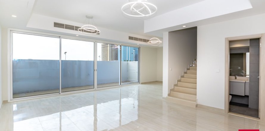 Townhouse de 4 chambres à Dubai Sports City, UAE No. 208498