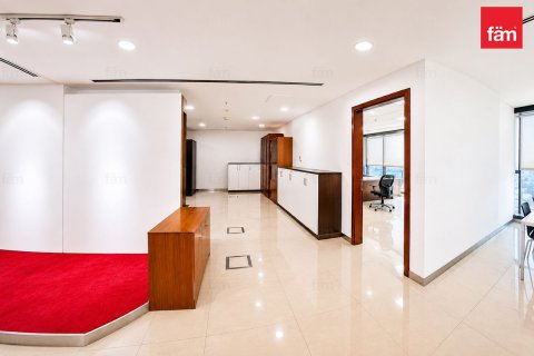 Офис 248.9м² в Дубай, ОАЭ №163126 13