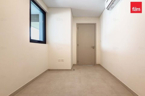 4 bedrooms Villa in Dubai, UAE No. 163286 8