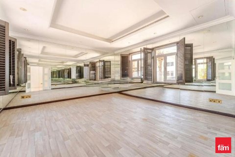 5 bedrooms Villa in Palm Jumeirah, UAE No. 163288 7