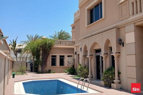 5 bedrooms Villa in Palm Jumeirah, UAE No. 163288 3