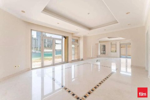 5 bedrooms Villa in Palm Jumeirah, UAE No. 163288 4