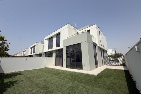 Townhouse de 4 dormitorios en Dubai, UAE No. 210458 3