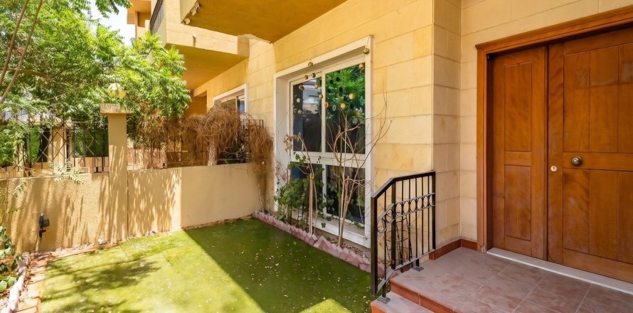 4 bedrooms Villa in Jumeirah Village Circle, UAE No. 210455