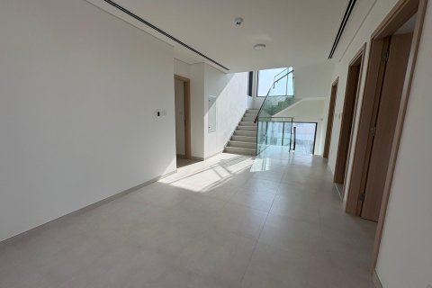 Villa de 4 dormitorios en Dubai, UAE No. 210459 8