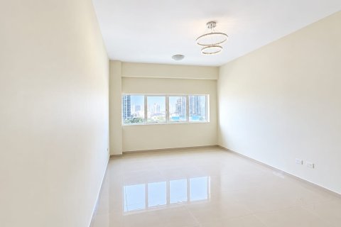 Apartment de 1 dormitorio en Dubai Sports City, UAE No. 210453 4