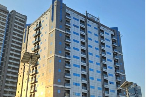 Apartment de 1 dormitorio en Dubai Sports City, UAE No. 210453
