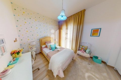 Apartment de 3 dormitorios en WATER'S EDGE Yas Island, UAE No. 96238 9