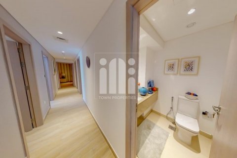 Apartment de 3 dormitorios en WATER'S EDGE Yas Island, UAE No. 96238 7