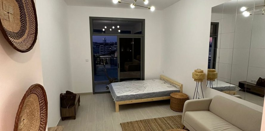 Studio Apartment in Dubai Studio City, UAE No. 170161